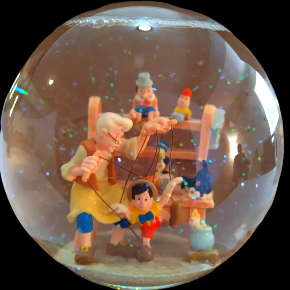 Vintage Disney Pinocchio Musical Snowglobe - Picture 4 of 11